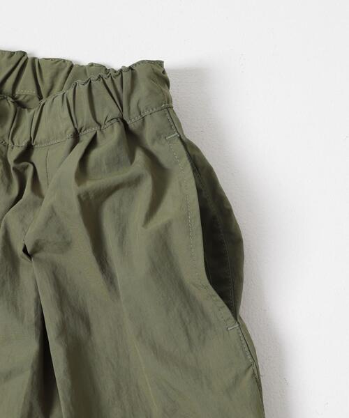 URBAN RESEARCH DOORS（アーバンリサーチドアーズ）の「『150サイズ』撥水タックワイドパンツ(KIDS)（その他パンツ・キッズ・ネイビー/グレー系その他・150）」の7枚目の写真