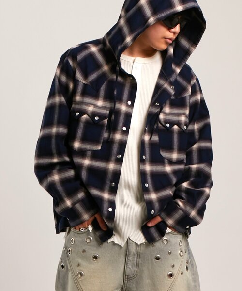 WHO'S WHO gallery（フーズフーギャラリー）の「【UNISEX】Sourcreamウエスタンオンブレチェックフードシャツ（シャツ/ブラウス・レディース・ブラック/ブラウン/ネイビー・FREE）」の20枚目の写真