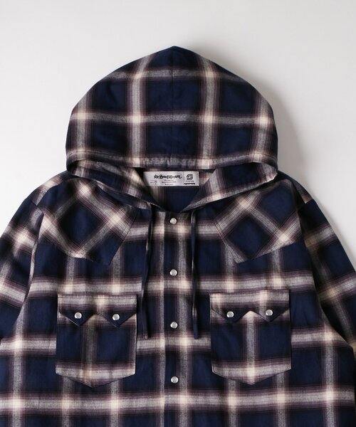 WHO'S WHO gallery（フーズフーギャラリー）の「【UNISEX】Sourcreamウエスタンオンブレチェックフードシャツ（シャツ/ブラウス・レディース・ブラック/ブラウン/ネイビー・FREE）」の5枚目の写真