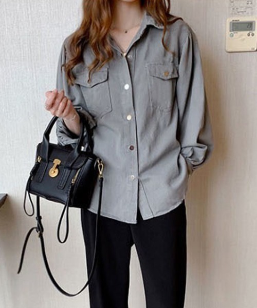 Flugge(フラッジー)の「カジュアルオーバーシャツ(シャツ/ブラウス・レディース・グレー/ホワイト・MEDIUM/LARGE)」の1枚目の写真