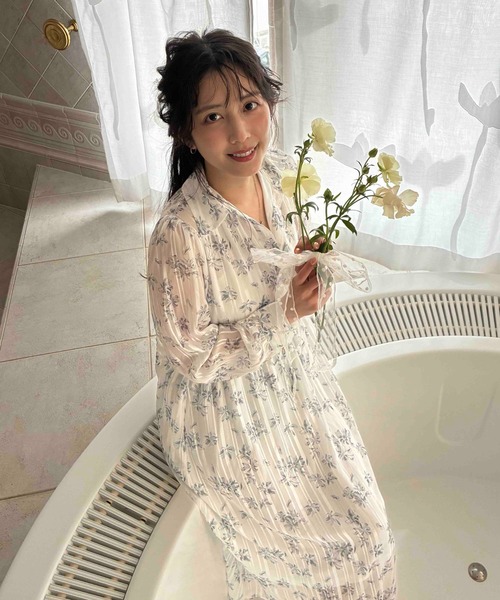 AS KNOW AS plus(アズノゥアズプラス)の「〇ウエストリボン結びシアーワンピース(ワンピース・レディース・グレー系その他/ブラック/ホワイト系その他2/ホワイト系その他・FREE)」の14枚目の写真