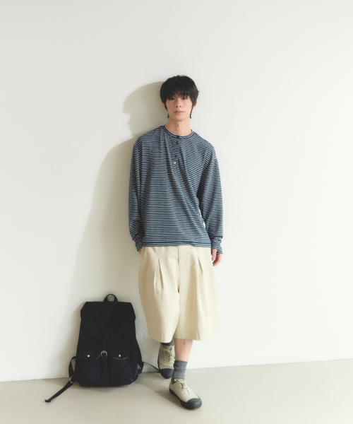 eastserviceshop(イーストサービスショップ)の「レイヤーソールストライプロングスリーブ - ブルーチャコール(Tシャツ/カットソー・レディース・ブルー・SMALL/MEDIUM/X-SMALL)」の2枚目の写真