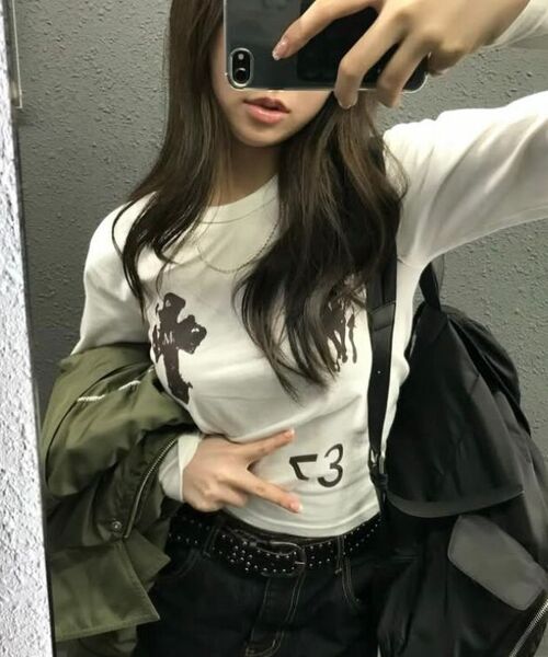 MUCENT(ムセント)の「アンティーククロスポニー長袖Tシャツ(2カラー)(Tシャツ/カットソー・レディース・ブラック/ホワイト・FREE)」の19枚目の写真