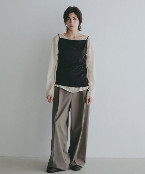 ETRE TOKYO（エトレトウキョウ）の「【先行予約限定 10%OFF】リネンライクエアリータックパンツ（その他パンツ・レディース・ネイビー/カーキ/グレー・S/M）」の11枚目の写真