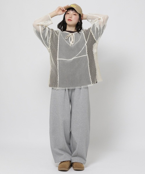 niko and...（ニコアンド）の「リメイク風メッシュプルオーバー（Tシャツ/カットソー・レディース・グリーン/オフホワイト/ブラック・FREE）」の4枚目の写真