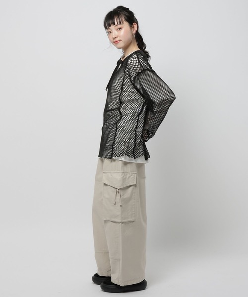 niko and...（ニコアンド）の「リメイク風メッシュプルオーバー（Tシャツ/カットソー・レディース・グリーン/オフホワイト/ブラック・FREE）」の7枚目の写真