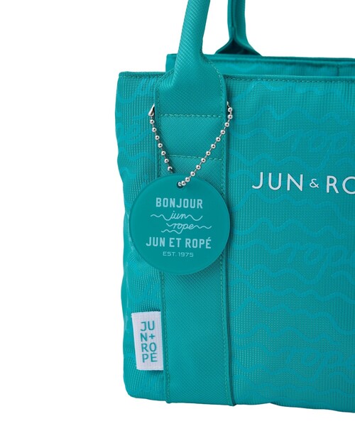 JUN&ROPE'（ジュンアンドロペ）の「チャーム付きカートバッグ/ユニセックス（トートバッグ・レディース・ターコイズブルー/ホワイト/ブラック・FREE）」の4枚目の写真