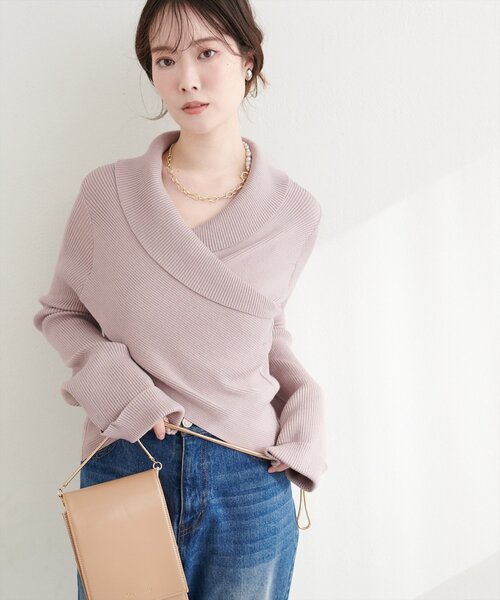 natural couture（ナチュラルクチュール）の「カシュクールフレア袖ニット（ニット/セーター・レディース・ピンク/オフホワイト/ブラック/サックスブルー/グレイッシュベージュ・FREE）」の3枚目の写真