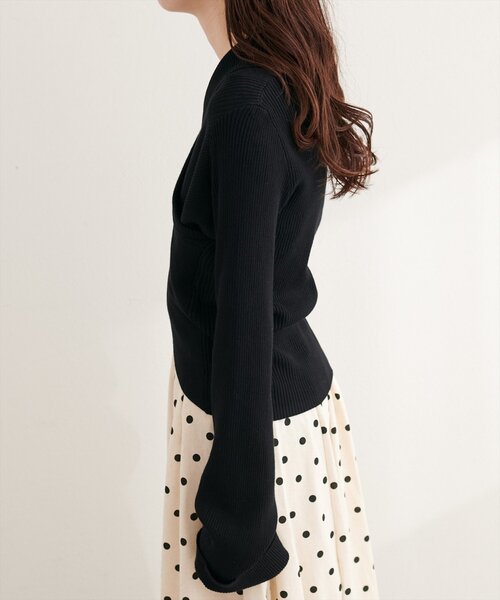 natural couture（ナチュラルクチュール）の「カシュクールフレア袖ニット（ニット/セーター・レディース・ピンク/オフホワイト/ブラック/サックスブルー/グレイッシュベージュ・FREE）」の16枚目の写真