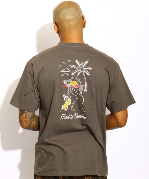 ROTAR(ローター)の「Road to Vacation Tee(Tシャツ/カットソー・メンズ・ネイビー/サンドグレー/ブラック系その他/オレンジ系その他・SMALL/MEDIUM/LARGE/X-LARGE)」の7枚目の写真
