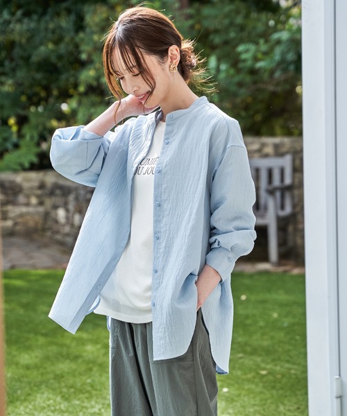 ikka（イッカ）の「【雑誌InRed5月号掲載】冷感リネンバンドカラーシャツ（シャツ/ブラウス・レディース・チャコール/ライトグリーン/ピンク/ブルー/ホワイト/グレイッシュベージュ・L/M/S）」の11枚目の写真