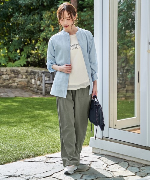 ikka（イッカ）の「【雑誌InRed5月号掲載】冷感リネンバンドカラーシャツ（シャツ/ブラウス・レディース・チャコール/ライトグリーン/ピンク/ブルー/ホワイト/グレイッシュベージュ・L/M/S）」の13枚目の写真