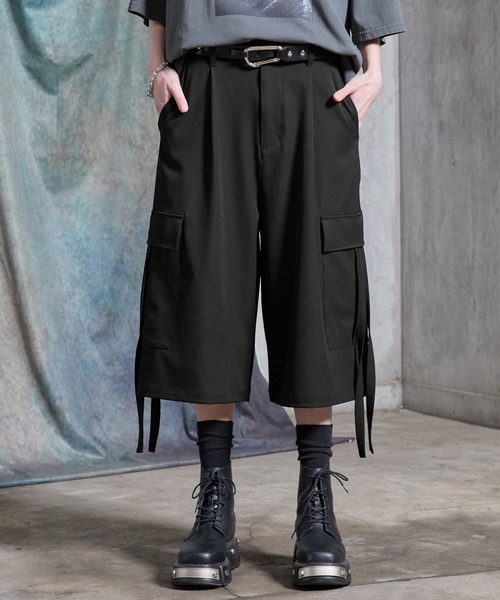SERACE（セラス）の「【SERACE】Loose drape mode wide cargo half pants / ルーズドレープモードワイドカーゴハーフパンツ（カーゴパンツ・メンズ・ライトグレー/ブラック・L/M/S）」の3枚目の写真