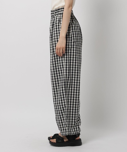 niko and...（ニコアンド）の「Gardenタックプリントパンツ（その他パンツ・レディース・ホワイト/ベージュ/ブルー/ブラウン・FREE）」の8枚目の写真