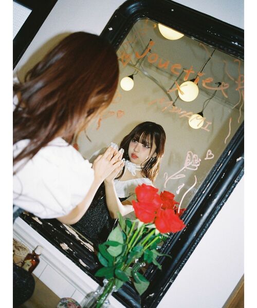 jouetie(ジュエティ)の「【MINAMI×jouetie】ラメスウェットビスチェ(キャミソール・レディース・ブラック/グレー・MEDIUM)」の3枚目の写真