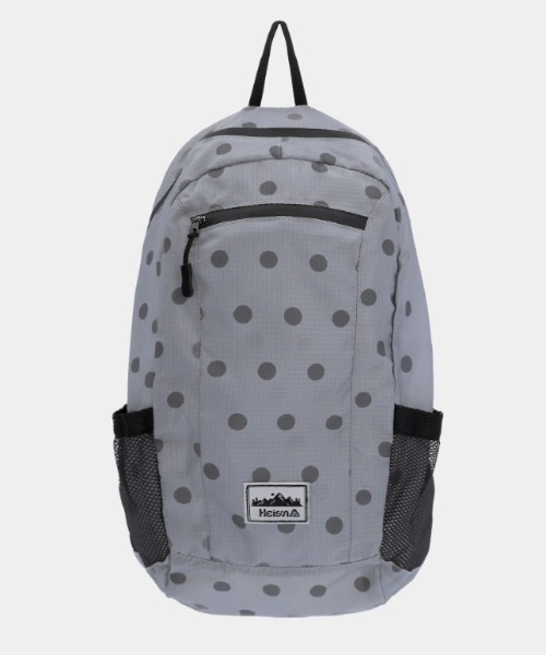 HEISAN(ハイサン)の「◇HEISAN◇ブランド直輸入正規品/折りたためる/パッカブル/超軽量 コンパクト ポケット バッグ V1 ドット ULTRA-LIGHT COMPACT POCKET BAG V1 DOT(バックパック/リュック・レディース・ブラック/ブルー/チャコール/ピンク/ホワイト・FREE)」の8枚目の写真