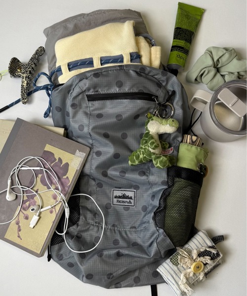 HEISAN(ハイサン)の「◇HEISAN◇ブランド直輸入正規品/折りたためる/パッカブル/超軽量 コンパクト ポケット バッグ V1 ドット ULTRA-LIGHT COMPACT POCKET BAG V1 DOT(バックパック/リュック・レディース・ブラック/ブルー/チャコール/ピンク/ホワイト・FREE)」の18枚目の写真