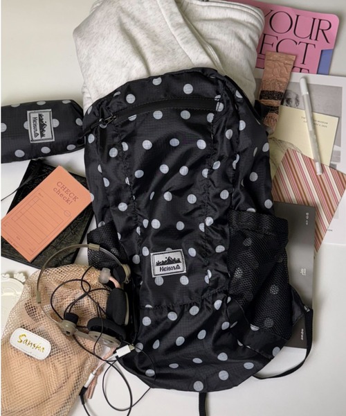 HEISAN(ハイサン)の「◇HEISAN◇ブランド直輸入正規品/折りたためる/パッカブル/超軽量 コンパクト ポケット バッグ V1 ドット ULTRA-LIGHT COMPACT POCKET BAG V1 DOT(バックパック/リュック・レディース・ブラック/ブルー/チャコール/ピンク/ホワイト・FREE)」の17枚目の写真