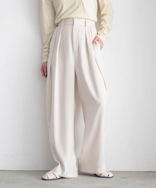 for/c（フォーシー）の「[低身長/高身長向けサイズ有]ダブルクロスタックパンツ【サスティナブル】（スラックス・レディース・ライトブラウン/アイボリー/ブラック・PM/M/L/LL/TM）」の4枚目の写真