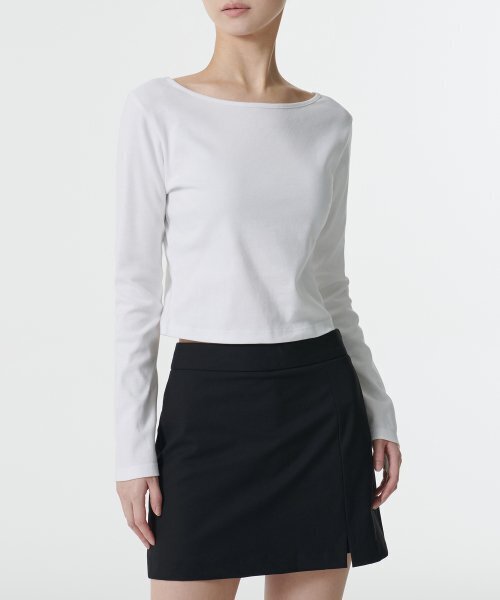 MUSINSA STANDARD WOMAN（ムシンサスタンダードウーマン）の「ウィメンズスリムクロップリバーシブルネック長袖Tシャツ[ホワイト]（Tシャツ/カットソー・レディース・その他・SMALL/MEDIUM/LARGE/X-SMALL）」の5枚目の写真