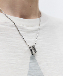 MAISON MINED（メゾンミネド）の「SQUARE FUSION NECKLACE（ネックレス）」