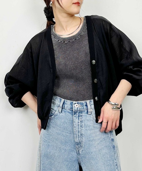 PICCIN(ピッチン)の「布帛切り替えVネックカーディガン(カーディガン/ボレロ・レディース・サックスブルー/グレイッシュベージュ/ブラック・M)」の1枚目の写真