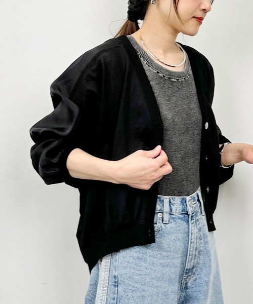 PICCIN(ピッチン)の「布帛切り替えVネックカーディガン(カーディガン/ボレロ・レディース・サックスブルー/グレイッシュベージュ/ブラック・M)」の8枚目の写真