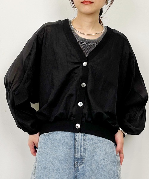PICCIN(ピッチン)の「布帛切り替えVネックカーディガン(カーディガン/ボレロ・レディース・サックスブルー/グレイッシュベージュ/ブラック・M)」の12枚目の写真