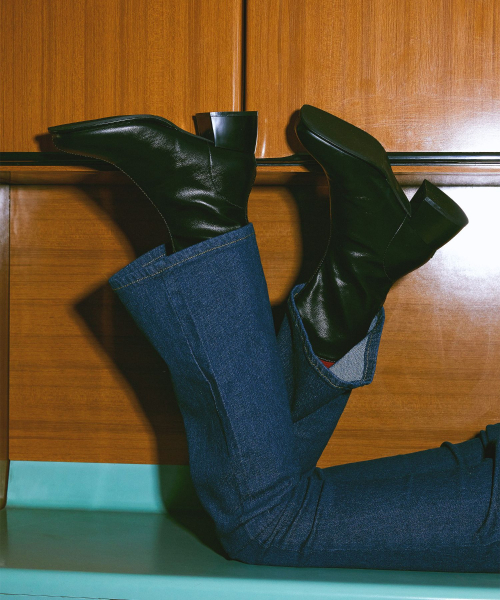 SPUR(シュプール)の「ボイルミニマル ミドルブーツ 5cm -UA9044 (3カラー)(ブーツ・レディース・ブラック/ブラウン/アイボリー・23cm/23.5cm/24cm/24.5cm/25cm)」の8枚目の写真