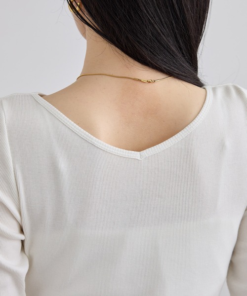 SALON adam et rope'(サロン アダム エ ロペ)の「ハイウェットテレコ2WAYネックT(Tシャツ/カットソー・レディース・ブラック/オフホワイト・FREE)」の18枚目の写真