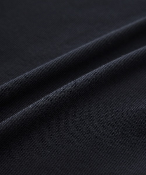 SALON adam et rope'(サロン アダム エ ロペ)の「ハイウェットテレコ2WAYネックT(Tシャツ/カットソー・レディース・ブラック/オフホワイト・FREE)」の21枚目の写真