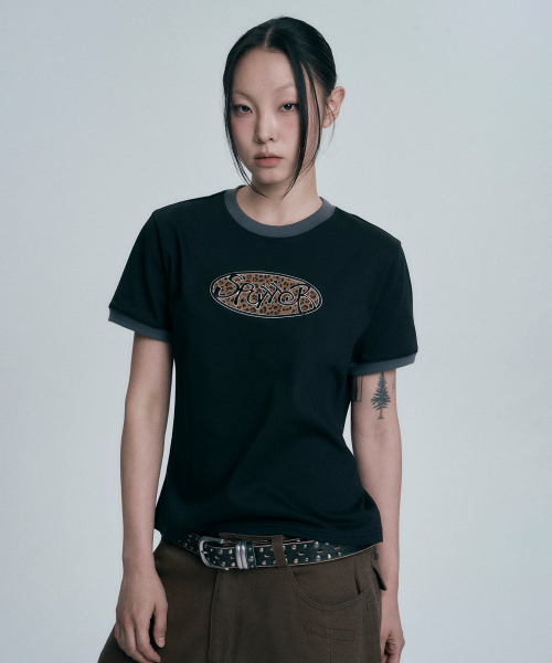 MOO（エムオーオー）の「オーバルロゴアプリケリングル半袖Tシャツ - ブラック（Tシャツ/カットソー・レディース・ブラック・SMALL/MEDIUM/LARGE）」の3枚目の写真