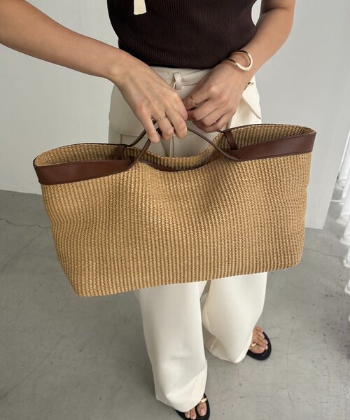 CAPRICIEUX LE'MAGE(カプリシューレマージュ)の「コンビワイドBAG(ショルダーバッグ・レディース・ブラック/ベージュ・FREE)」の13枚目の写真
