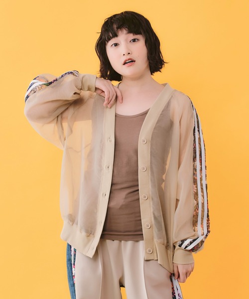 ScoLar(スカラー)の「162648:ライン入り オーガンジーシアーブルゾン(ブルゾン・レディース・ベージュ/ブラック・M)」の2枚目の写真