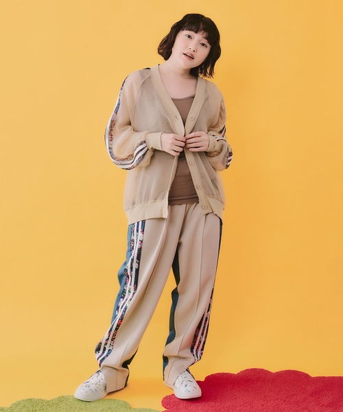 ScoLar(スカラー)の「162648:ライン入り オーガンジーシアーブルゾン(ブルゾン・レディース・ベージュ/ブラック・M)」の3枚目の写真