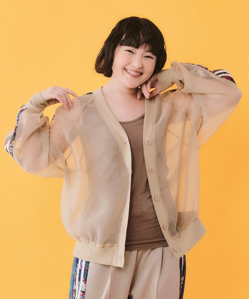 ScoLar(スカラー)の「162648:ライン入り オーガンジーシアーブルゾン(ブルゾン・レディース・ベージュ/ブラック・M)」の4枚目の写真