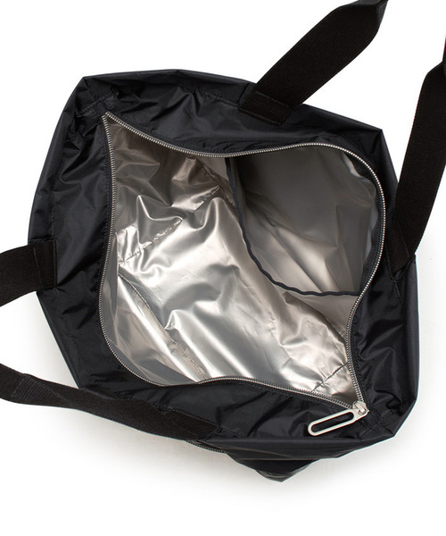 LeSportsac(レスポートサック)の「ESSENTIAL E/W ZIPTOP TOTE ブラックC(トートバッグ・レディース・ブラック・FREE)」の6枚目の写真