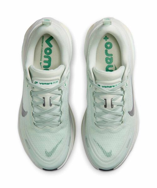 NIKE(ナイキ)の「ナイキ ボメロ プラス ウィメンズ ロード ランニングシューズ / Nike Vomero Plus Women's Road Running Shoes HV8154-004 Light Silver(スニーカー・レディース・シルバー・26/25.5/24/23/22.5/22/26.5/25/24.5/23.5)」の4枚目の写真