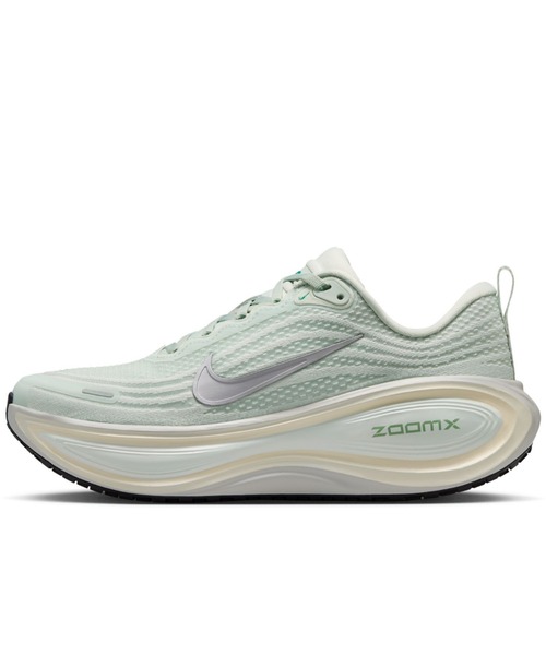 NIKE｜ナイキ（レディース）のスニーカー（シルバー/銀色系・ブランド