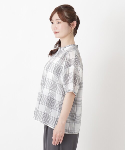 one'sterrace(ワンズテラス)の「フリル衿チェックブラウス(シャツ/ブラウス・レディース・その他/ブラック系8/グレー系4・02)」の16枚目の写真