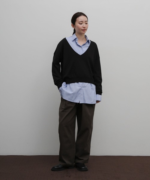 select MOCA Et(セレクトモカエト)の「【Et】Minimal V-Neck Simple Tops(ニット/セーター・レディース・ブラック/ライトグレー/キャメル・FREE)」の14枚目の写真