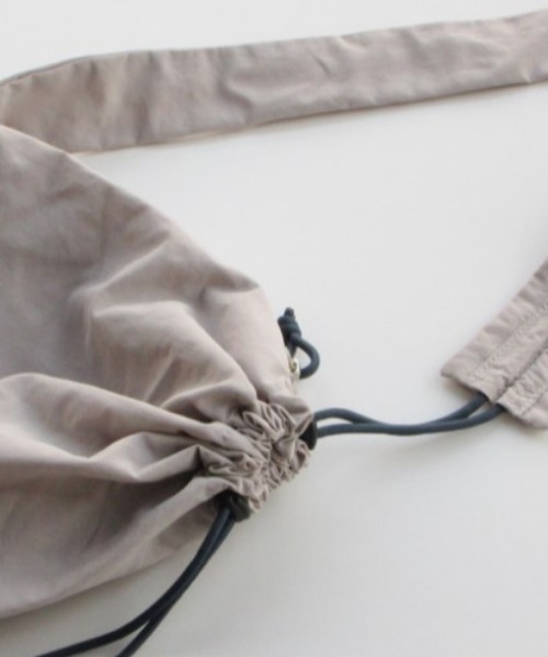 EARTH MADE（アースメイド）の「NYLON PARACORD BONSAC（ショルダーバッグ・レディース・ストーン/ベージュ/ブラック/ダークグリーン/ネイビー/ブラウン/ライトグレー/ピンクベージュ/スミクロ/グリーン/ブルーグレー/ボルドー/ダークグレー/イエロー・FREE）」の21枚目の写真