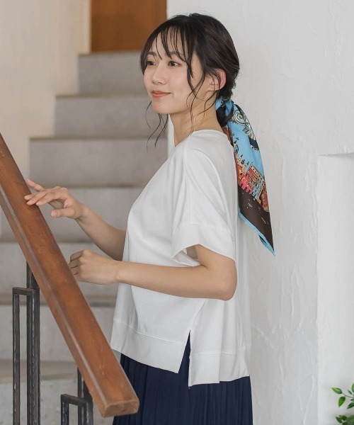 Droite lautreamont(ドロワットロートレアモン)の「クロップドカットソー(Tシャツ/カットソー・レディース・ブラック/オフホワイト/ブルー・M)」の5枚目の写真