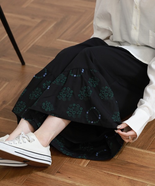 Emago(イマゴ)の「EMAGO 花ドット刺繍パンツ(その他パンツ・レディース・ブルー/ブラック/ホワイト・FREE)」の8枚目の写真