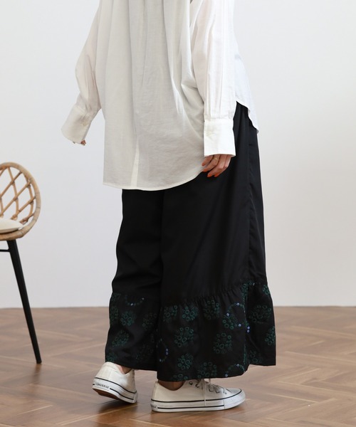 Emago(イマゴ)の「EMAGO 花ドット刺繍パンツ(その他パンツ・レディース・ブルー/ブラック/ホワイト・FREE)」の12枚目の写真
