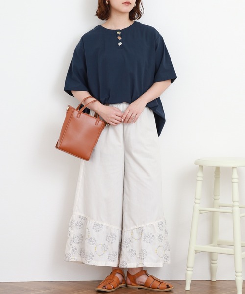 Emago(イマゴ)の「EMAGO 花ドット刺繍パンツ(その他パンツ・レディース・ブルー/ブラック/ホワイト・FREE)」の6枚目の写真