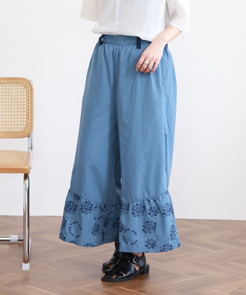 Emago(イマゴ)の「EMAGO 花ドット刺繍パンツ(その他パンツ・レディース・ブルー/ブラック/ホワイト・FREE)」の15枚目の写真