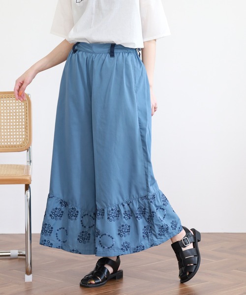 Emago(イマゴ)の「EMAGO 花ドット刺繍パンツ(その他パンツ・レディース・ブルー/ブラック/ホワイト・FREE)」の16枚目の写真