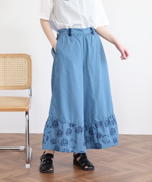 Emago(イマゴ)の「EMAGO 花ドット刺繍パンツ(その他パンツ・レディース・ブルー/ブラック/ホワイト・FREE)」の18枚目の写真