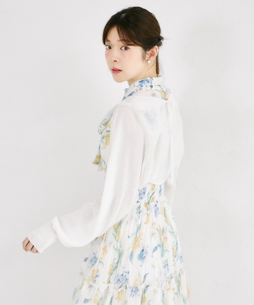 tocco closet(トッコ クローゼット)の「後ろリボン付きラメ入りドルマンスリーブボレロ(カーディガン/ボレロ・レディース・オフホワイト/ブラック/ピンクベージュ・M)」の8枚目の写真